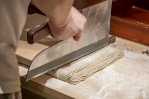 24411028_m-1-300x200